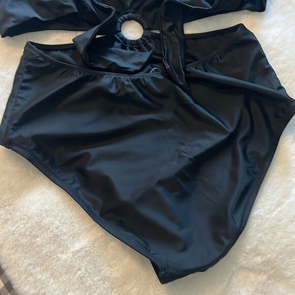 New! Bar III Tell Me About It Stud One-Piece Swimsuit Black Size Large - Picture 10 of 12